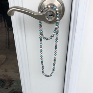 Teal and gray pearl set